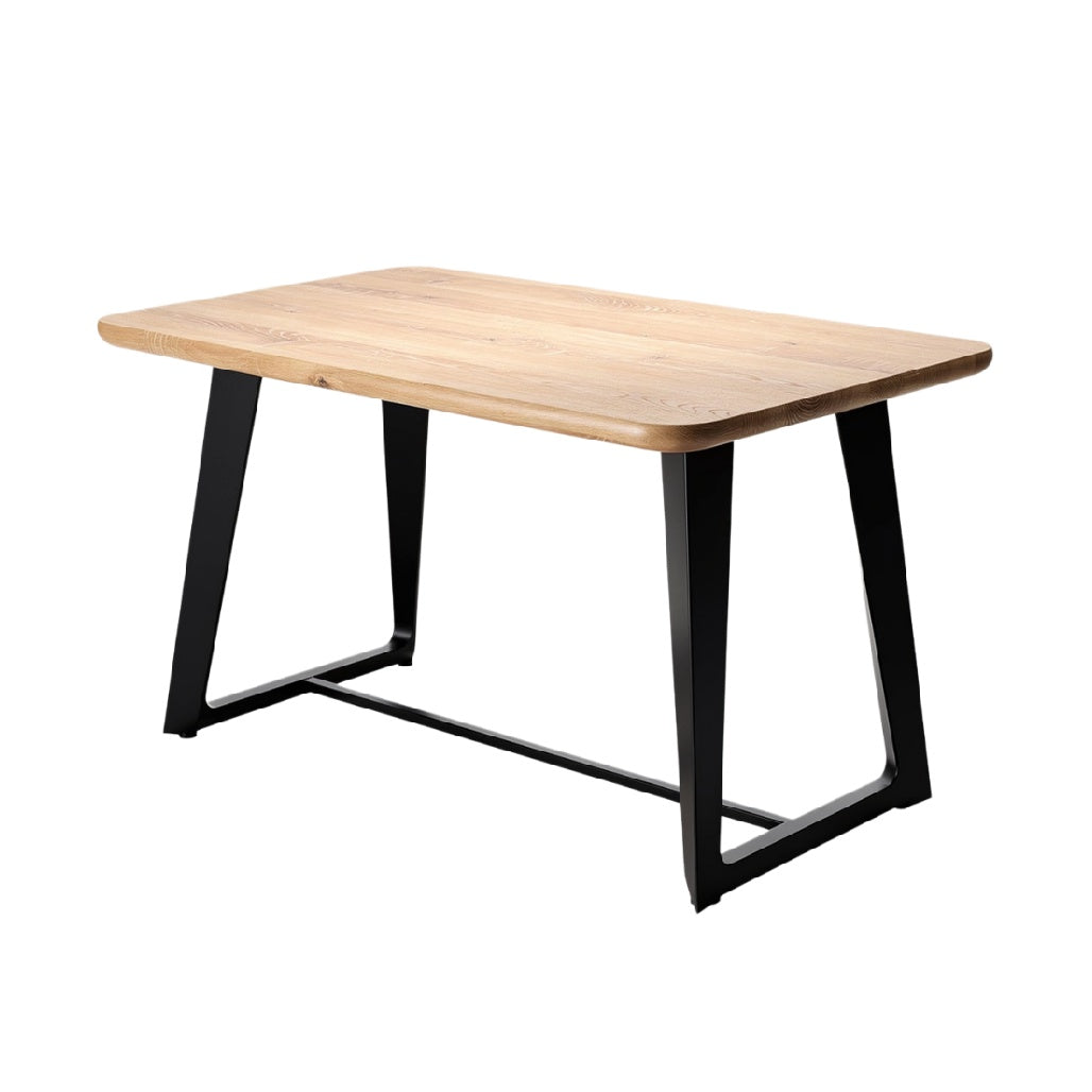 Technische titel: 'Houten Eettafel met Stalen Onderstel - Modern en Functioneel'